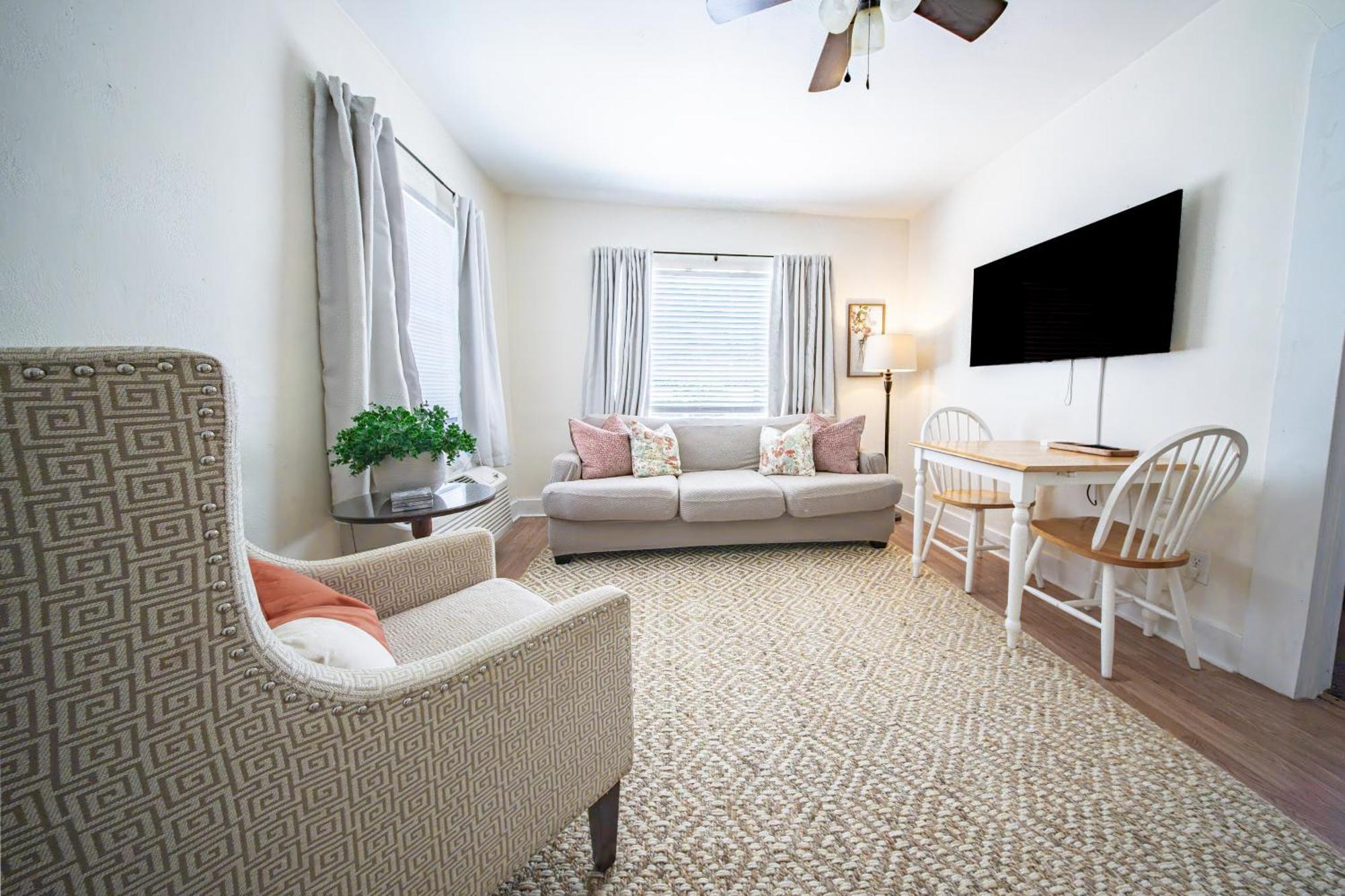 The Flats On Florida St - Super Comfy 2-Bedroom Apartments Мобил Экстерьер фото